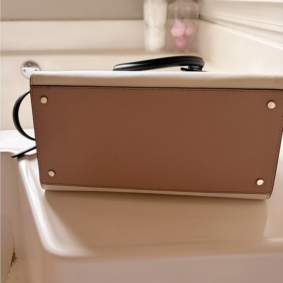 Kate Spade Black and Cream Cameron tote crossbody - Picture 2 of 4